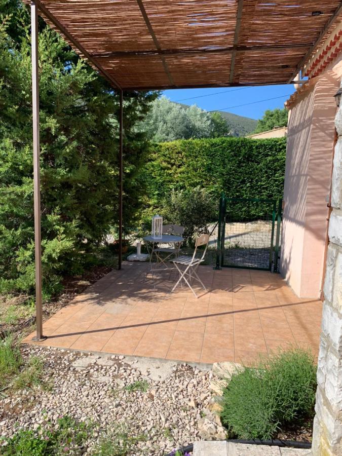 Les Oliviers Villa Vaugines Eksteriør billede